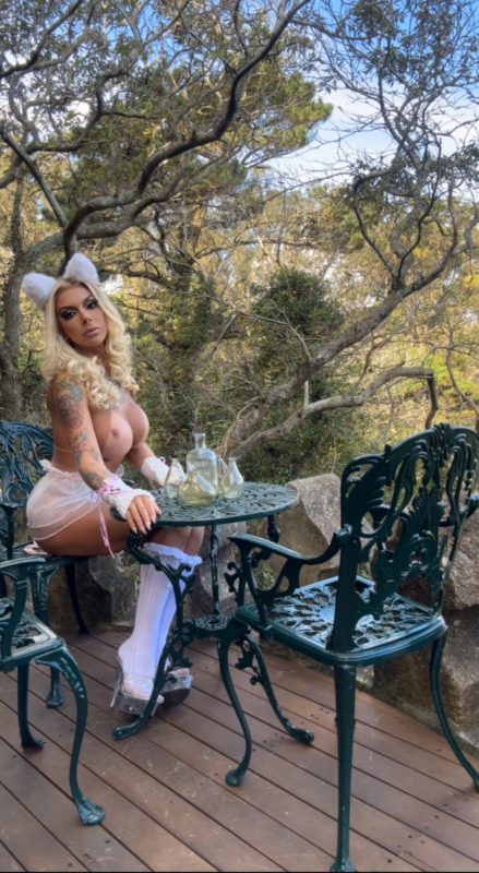 Bella Angel 16