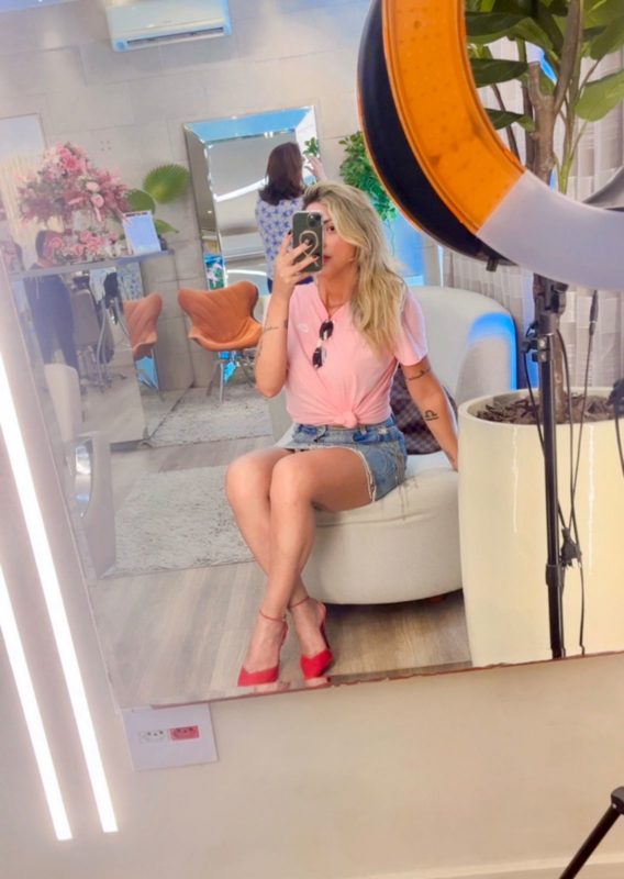 Hellen Maya 20