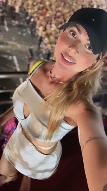 Hellen Maya 58