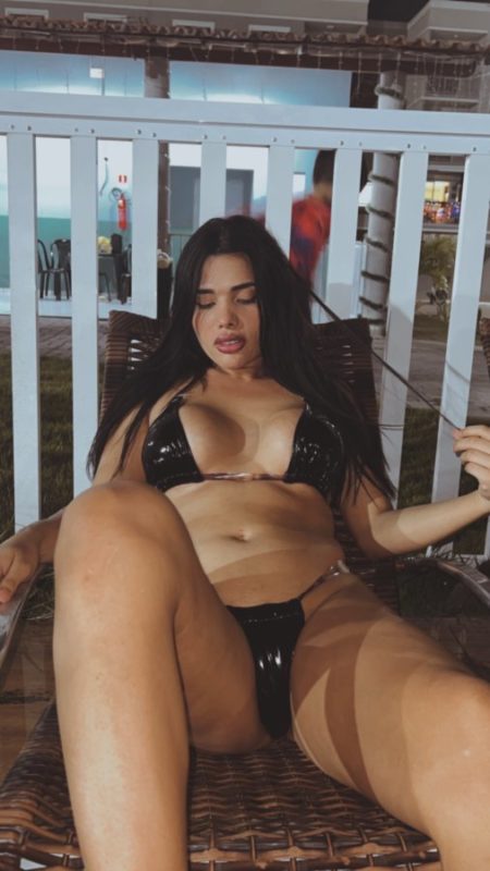 Cristal Santos 19