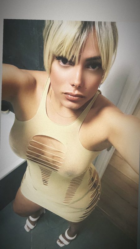Amanda Laurindo 25