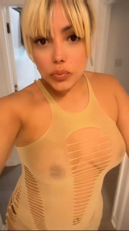 Amanda Laurindo 29
