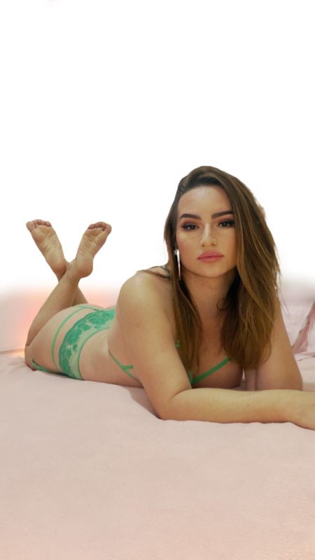 Ana Milles 24