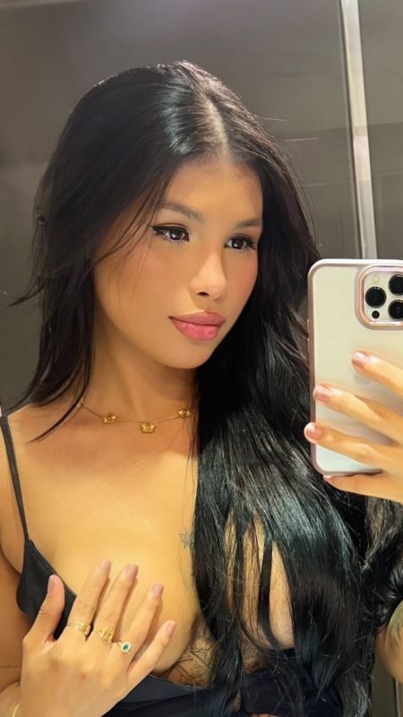 Bella Santos 2