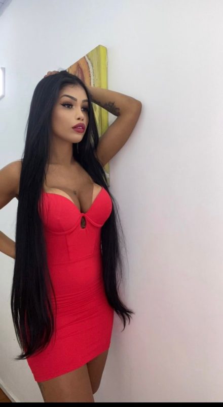 Bella Santos 13