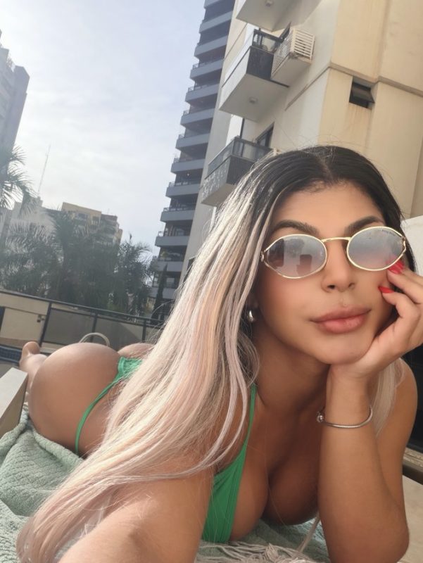 Larissa Campos 9