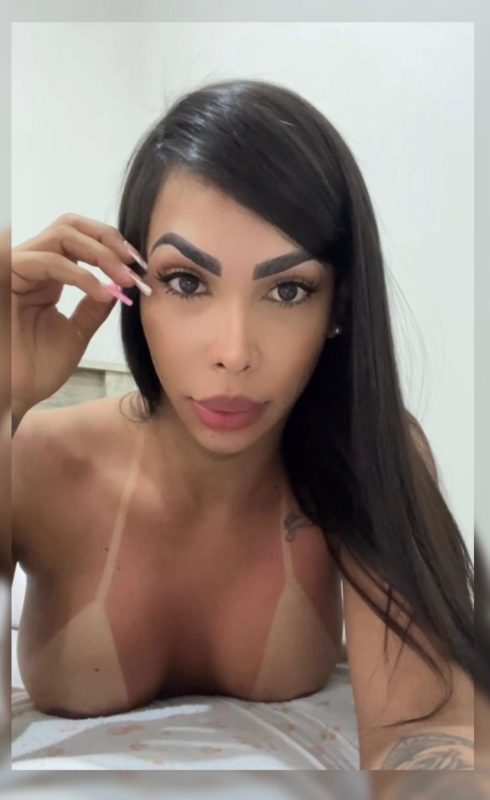 Ariella Mendonça 38