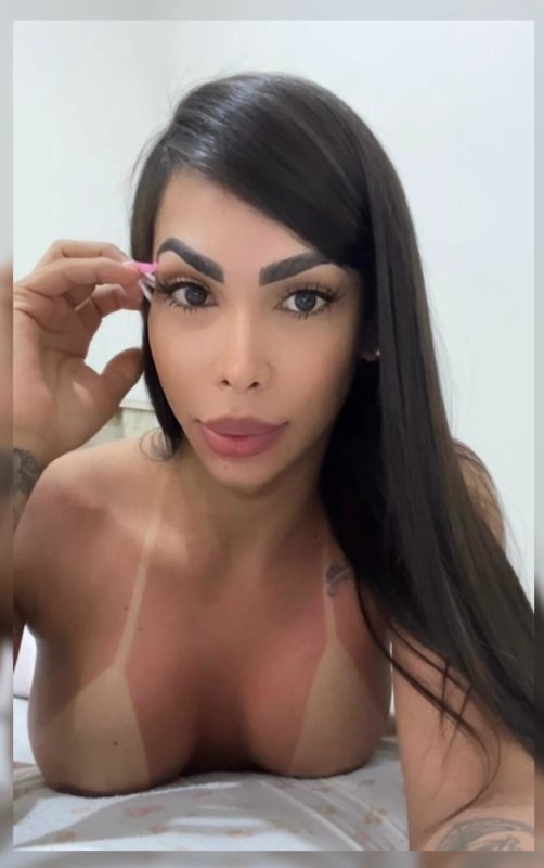 Ariella Mendonça 40