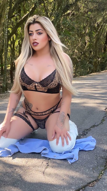 Larissa Gabriela 9