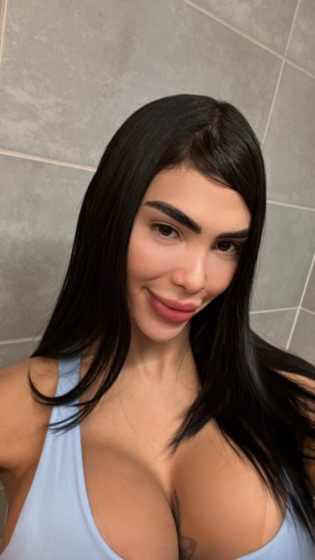 Júlia Oliveira 40