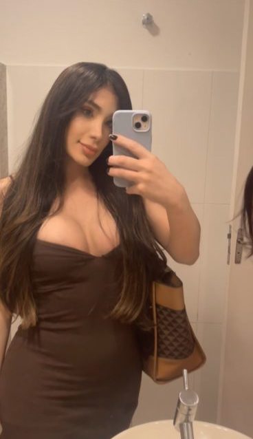 Karol Pacheco 28
