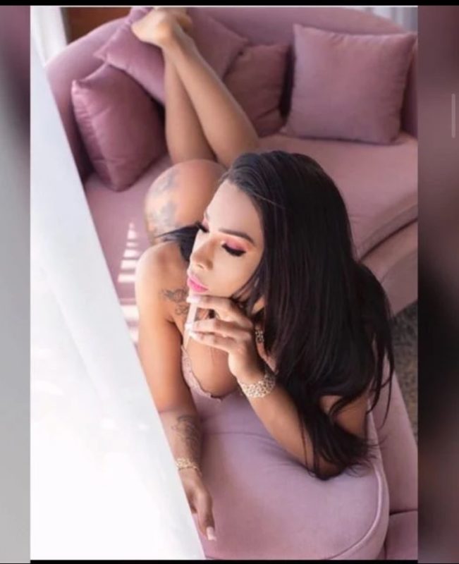 Ariella Mendonça 33