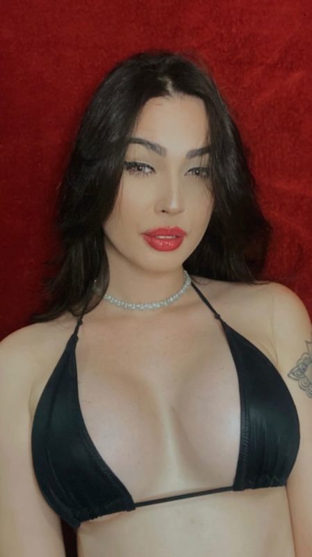Sofia Grant 28