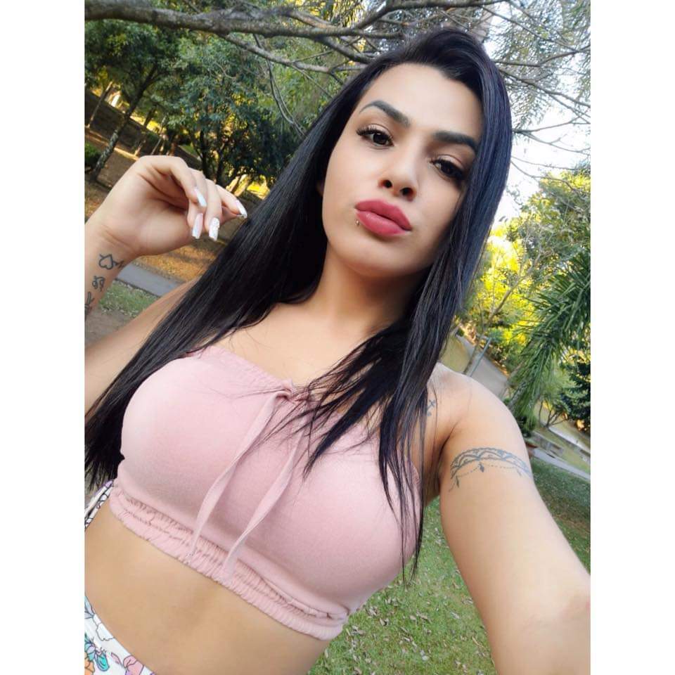 Gaby Lemos 23