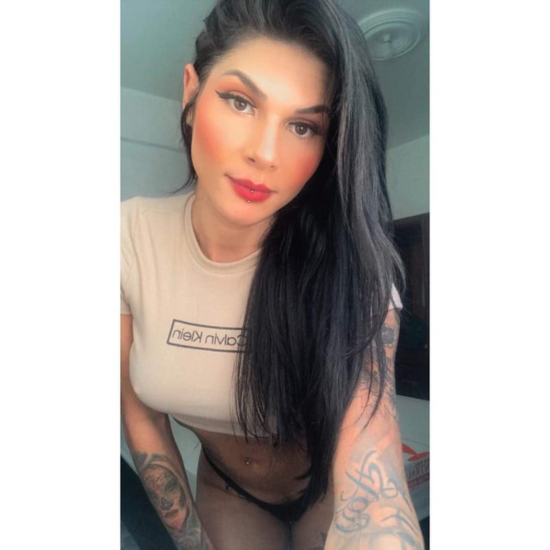 Letícia Alves 25