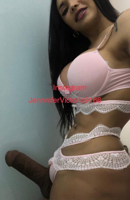 Jennifer Victoria 211