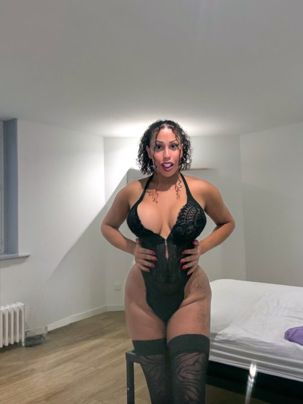 Yasmin Salimenni 75