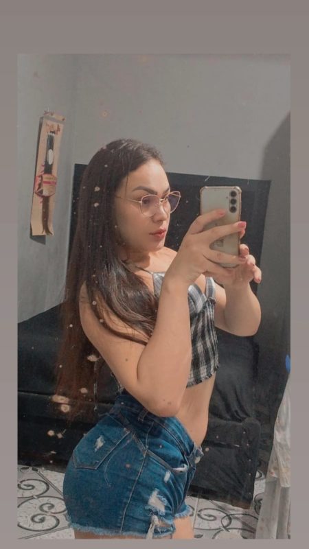 Alice Emanuelly 82