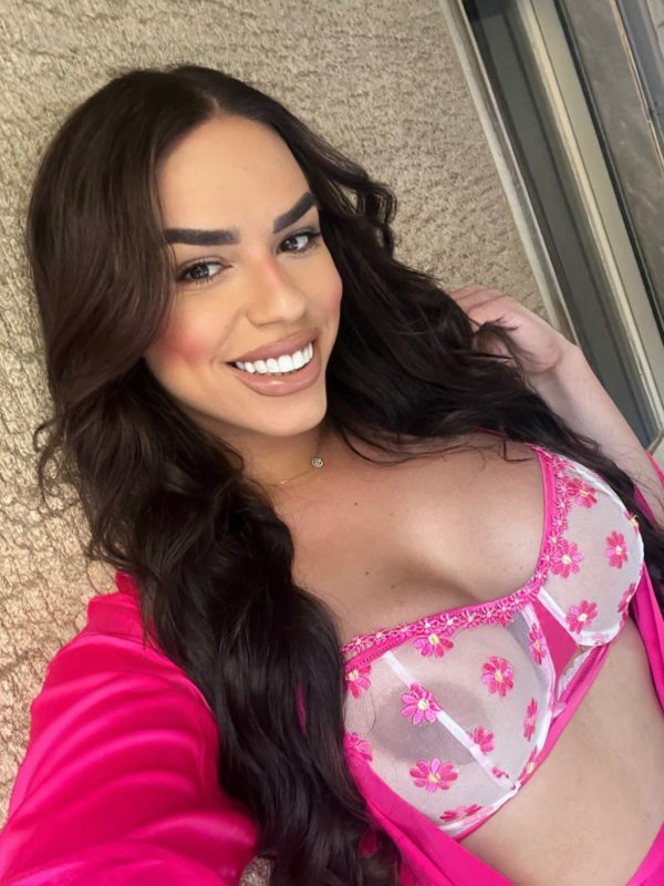 Niara Rocha 19