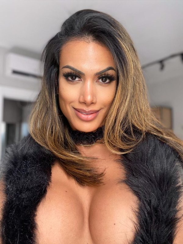 Tasia Soares 43