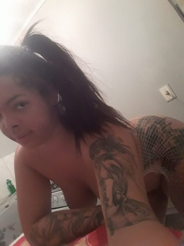 Ahgatha Ferraz 119