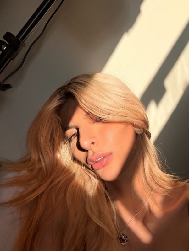 Larissa Walker 34