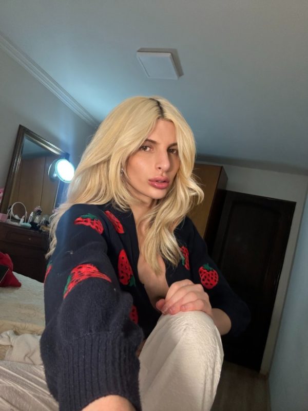 Larissa Walker 4