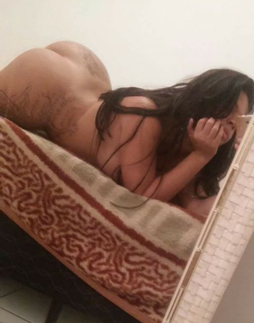 Ahgatha Ferraz 85