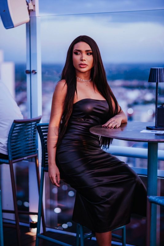 Larissa Beatrice 24
