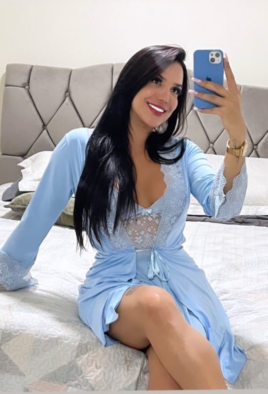 Paula Souza 39