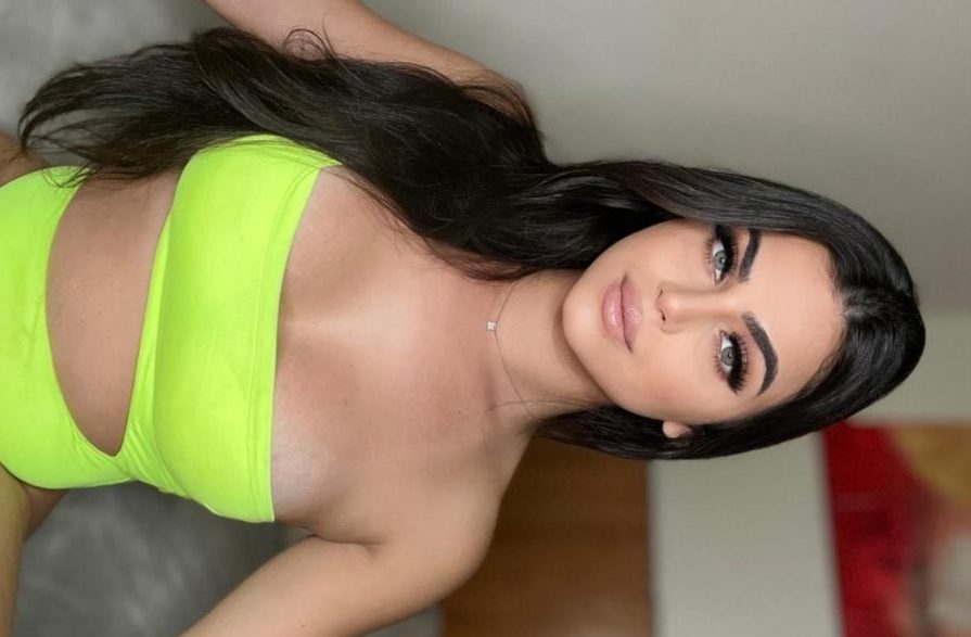 Mirella Cardoso