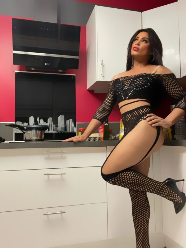 Emilly Diaz 15