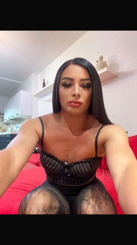 Emilly Diaz 5