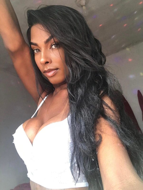 Mellry Loren 28