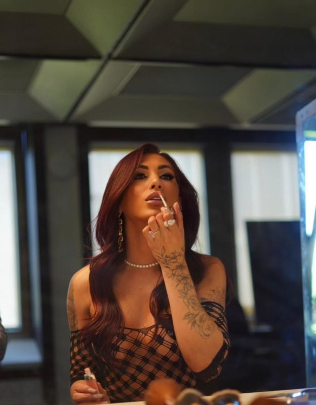 Aline Mello 5
