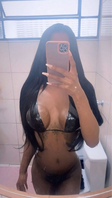 Mellry Loren 2