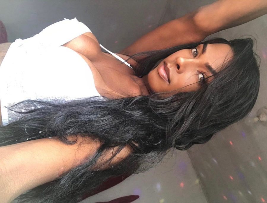 Mellry Loren 22