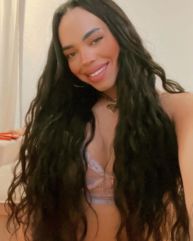 Laura Feroli 24