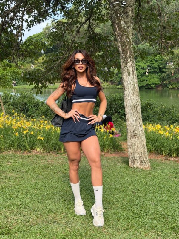 Aline Mello 15