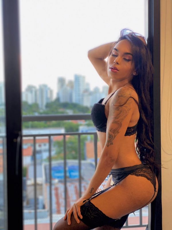 Esther Meirelles 27
