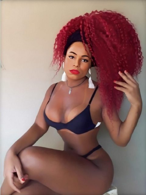 Thais Melo 2