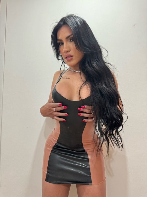 Érika Muniz 67