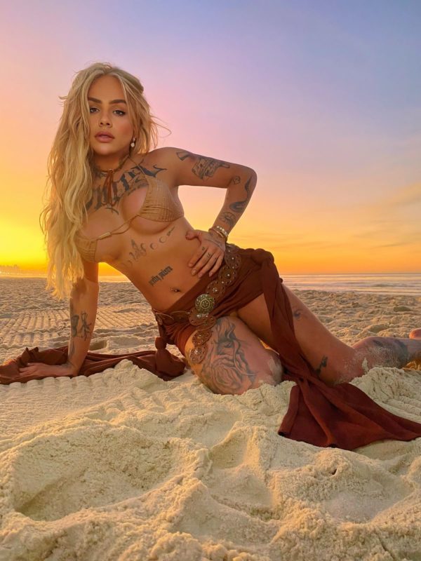Camila Angel 39