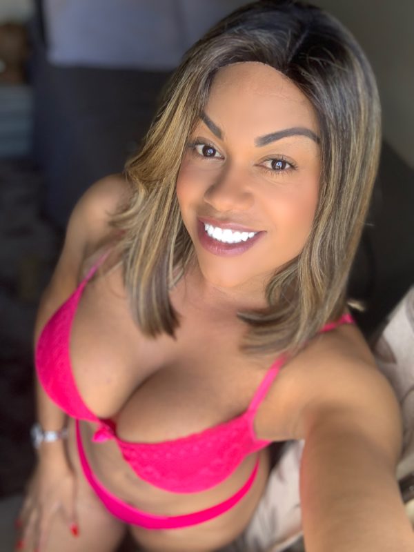 Nicole Oliver 6
