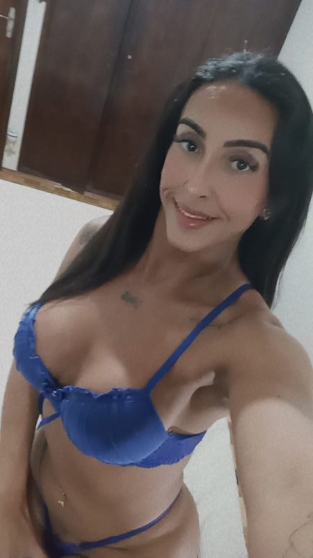 Danielle Senna 3