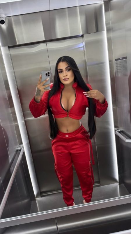 Lara Cardoso 42