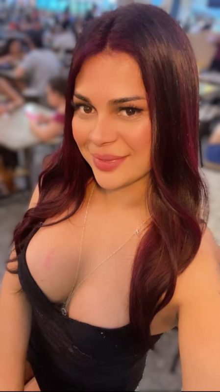 Julia Calizario 9
