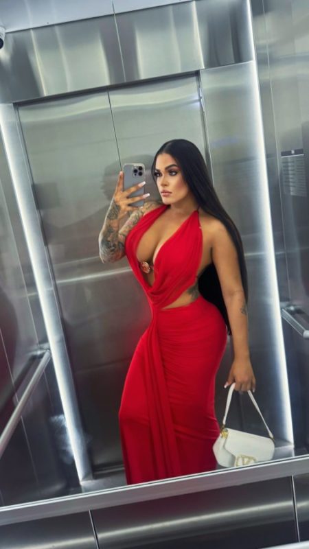 Lara Cardoso 43