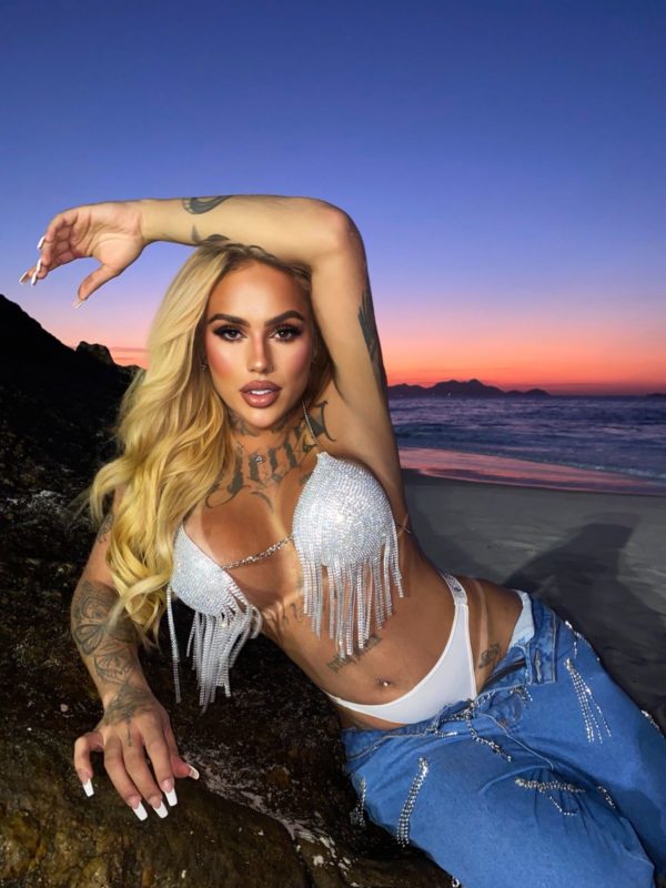 Camila Angel 1