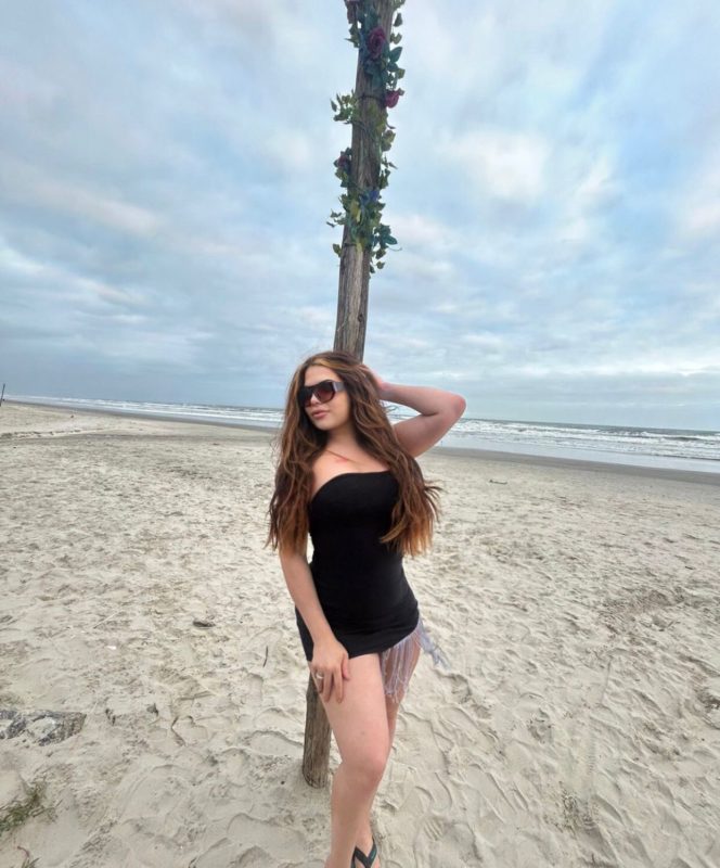 Julianny Ferrari 5